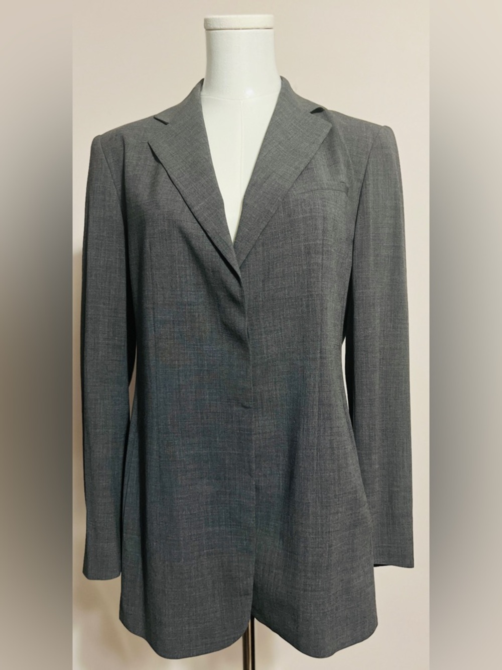 Giorgio Armani Gray Women's Tailored Single-Breasted Blazer